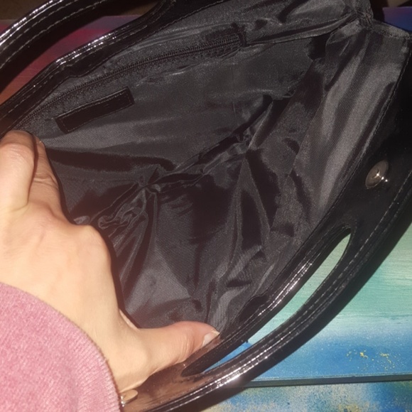 Black clutch 🎈 - Picture 2 of 2